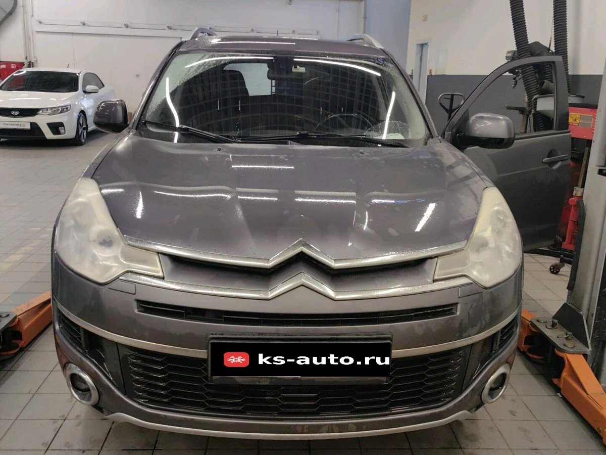 Citroen C-Crosser, 2010г, полный привод, вариатор