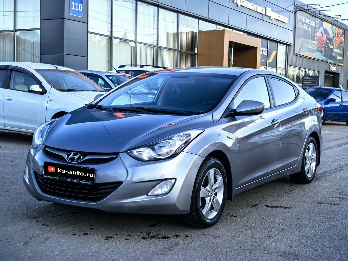 Hyundai Elantra, 2012г, передний привод, механика