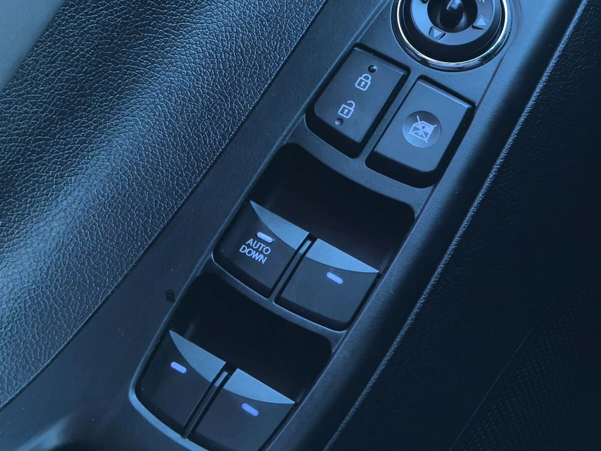 Hyundai Elantra, 2012г, передний привод, механика