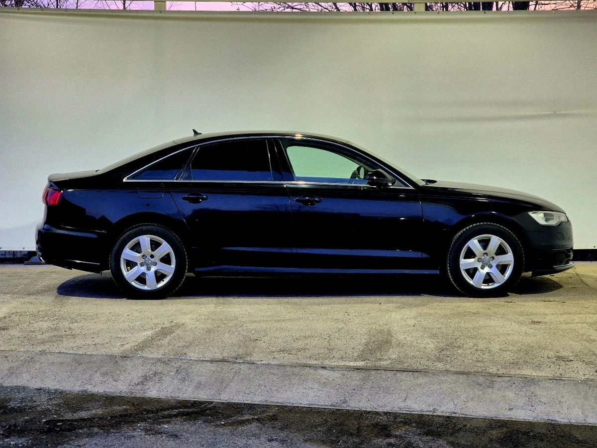 Audi A6, 2015г, передний привод, робот