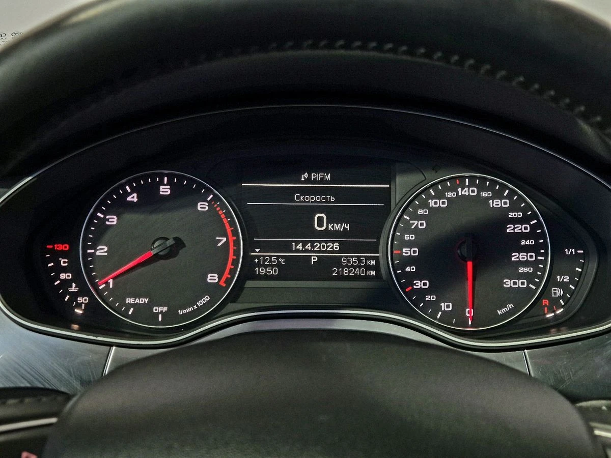 Audi A6, 2015г, передний привод, робот