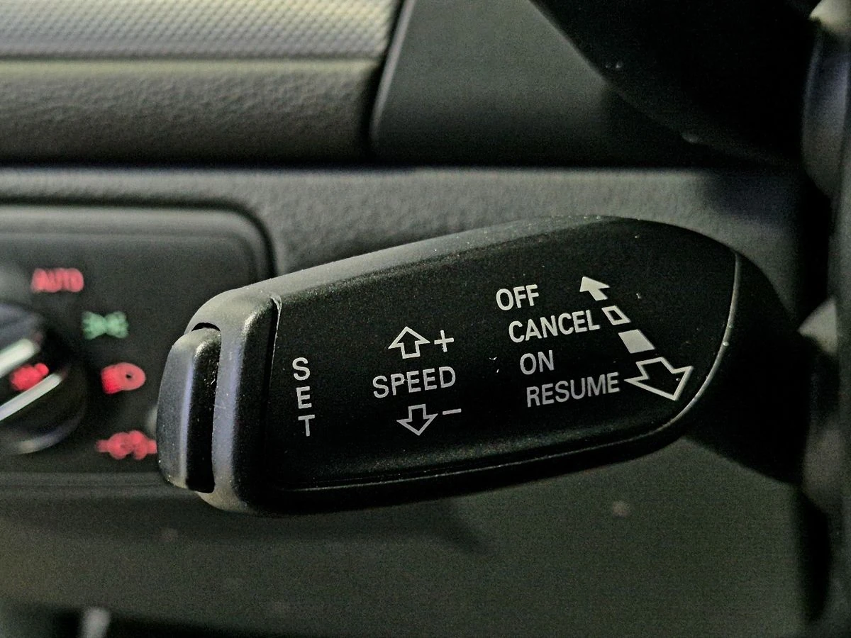 Audi A6, 2015г, передний привод, робот