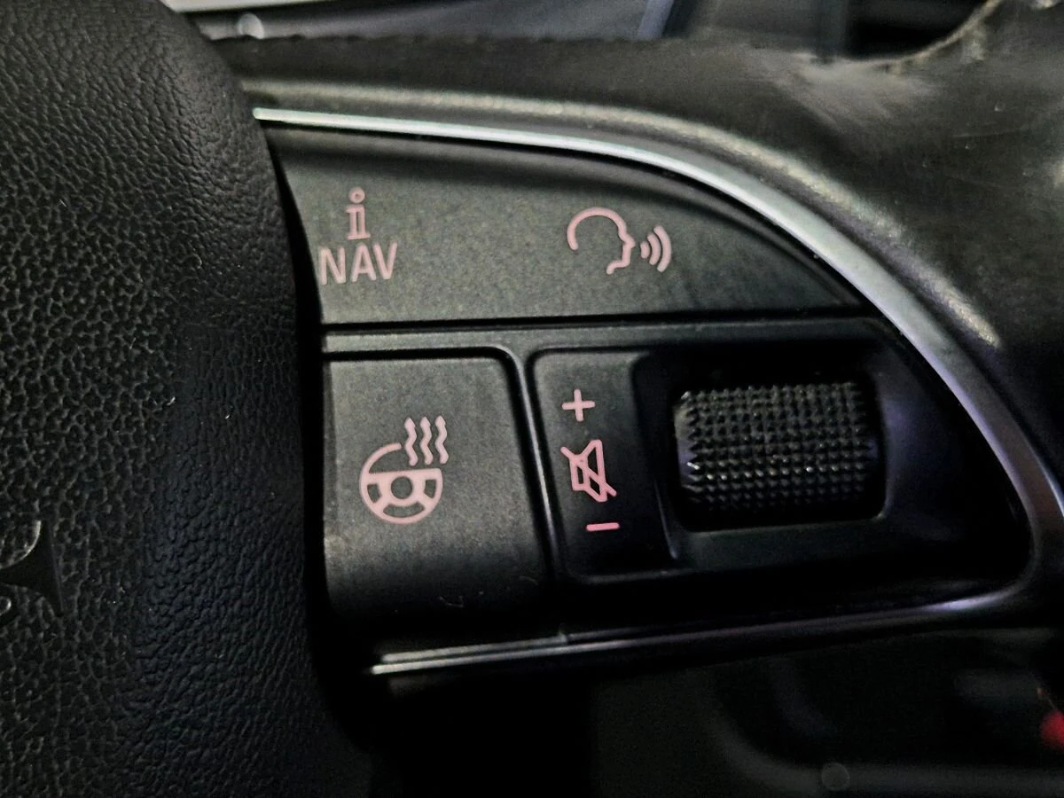 Audi A6, 2015г, передний привод, робот