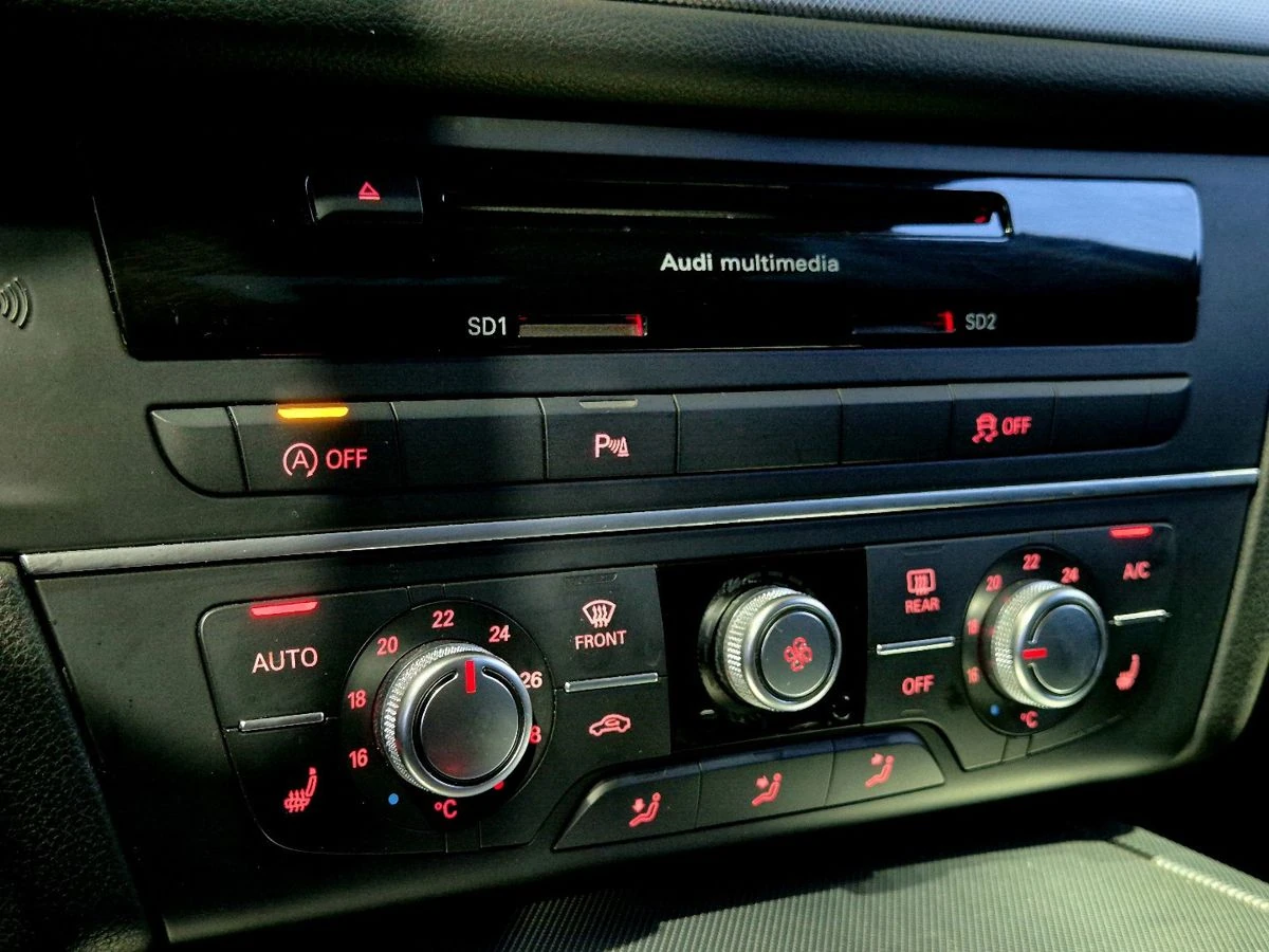 Audi A6, 2015г, передний привод, робот