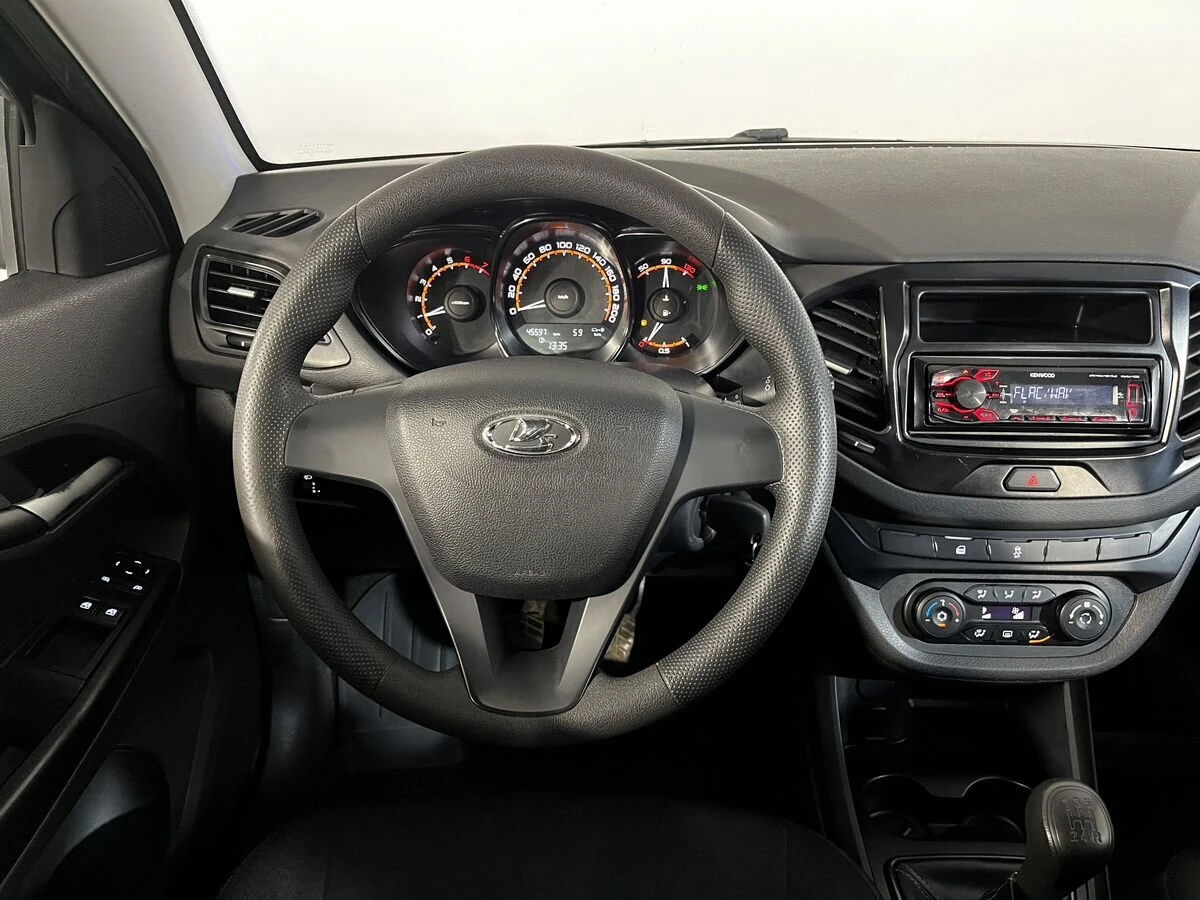 Lada (ВАЗ) Vesta, 2020г, передний привод, механика