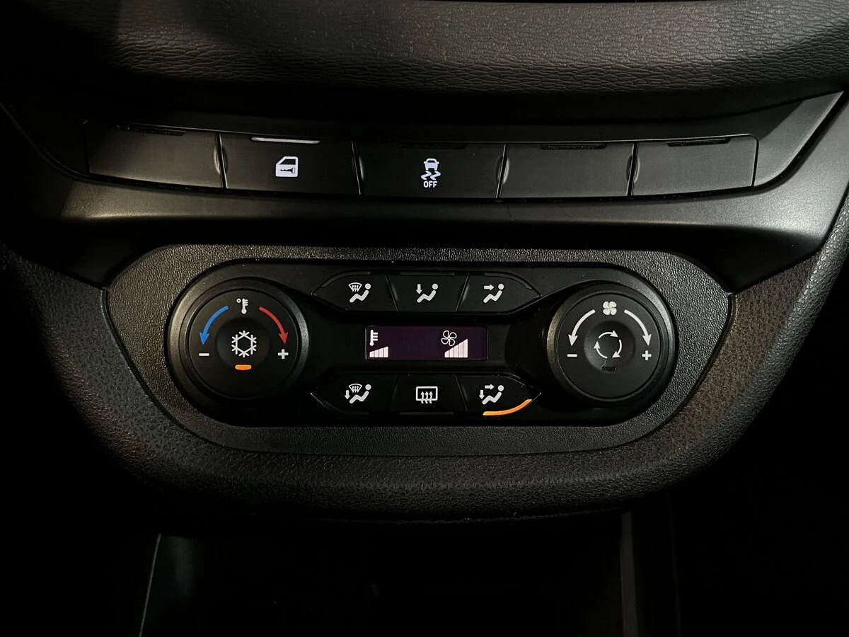 Lada (ВАЗ) Vesta, 2020г, передний привод, механика