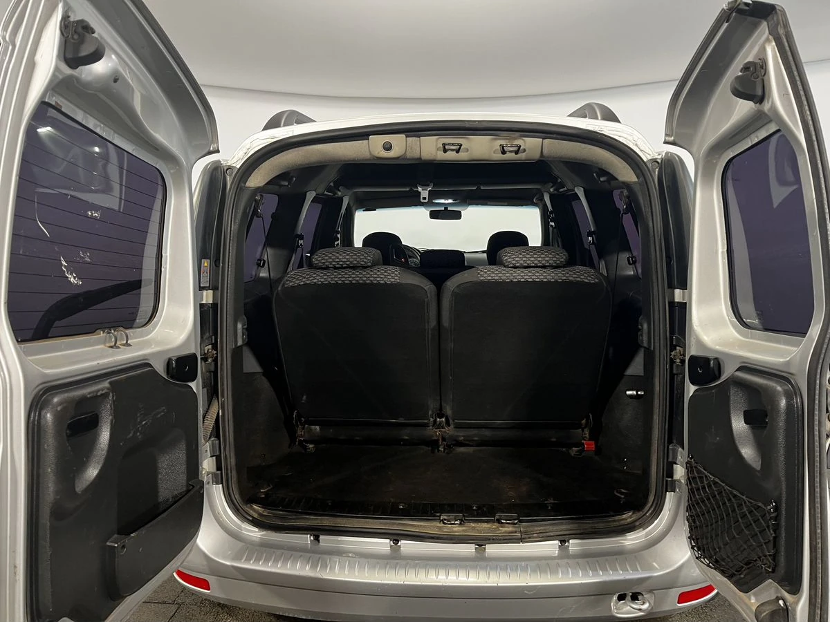 Lada (ВАЗ) Largus, 2013г, передний привод, механика