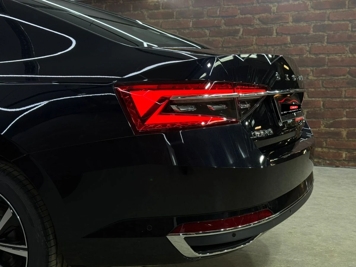 Skoda Superb, 2025г, передний привод, робот