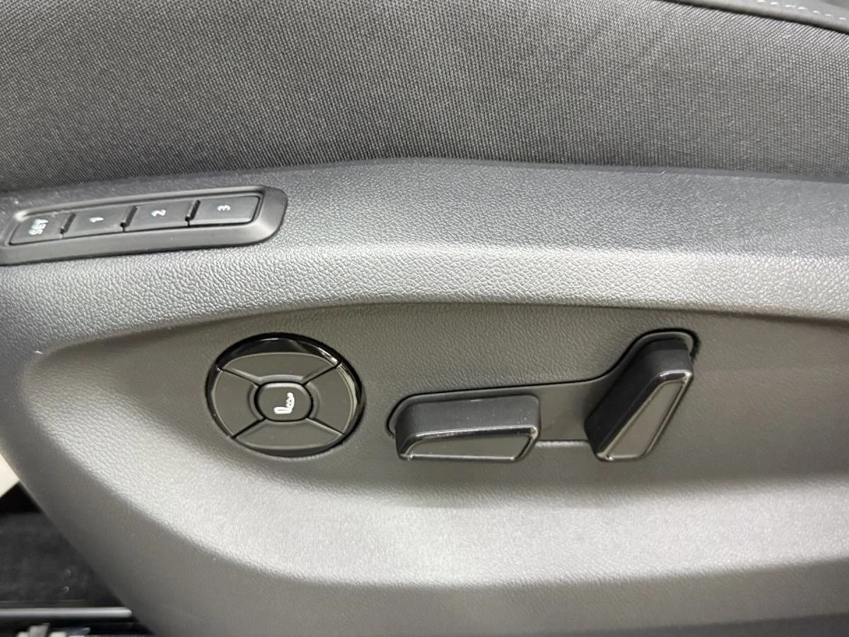 Volkswagen Tiguan, 2026г, полный привод, робот