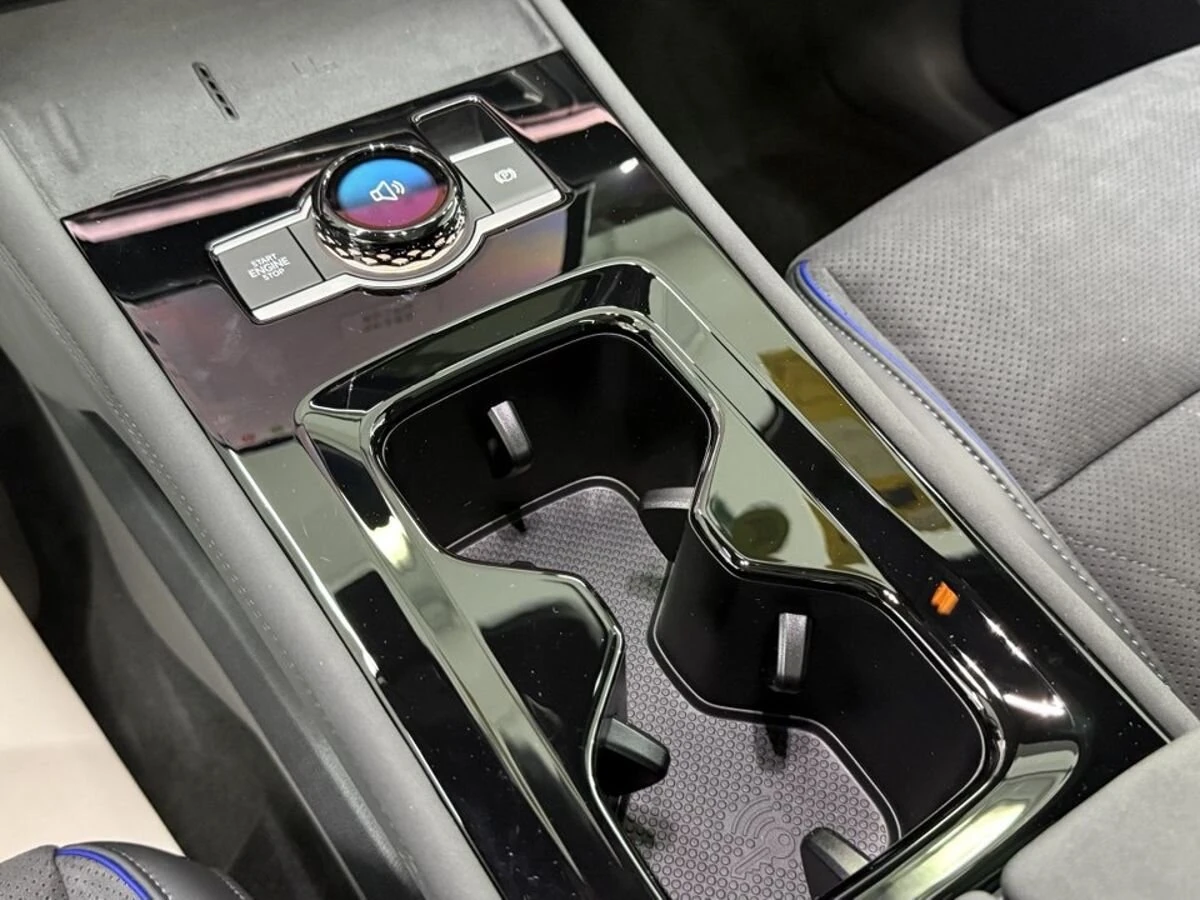 Volkswagen Tiguan, 2026г, полный привод, робот