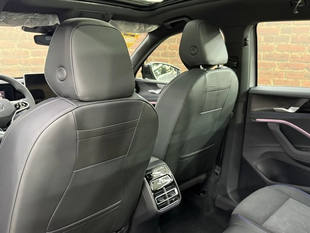 Volkswagen Tiguan, 2026г, полный привод, робот