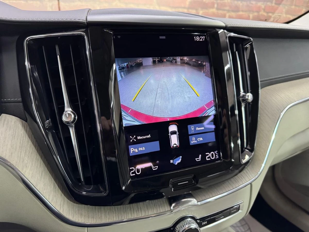 Volvo XC60, 2021г, полный привод, автомат