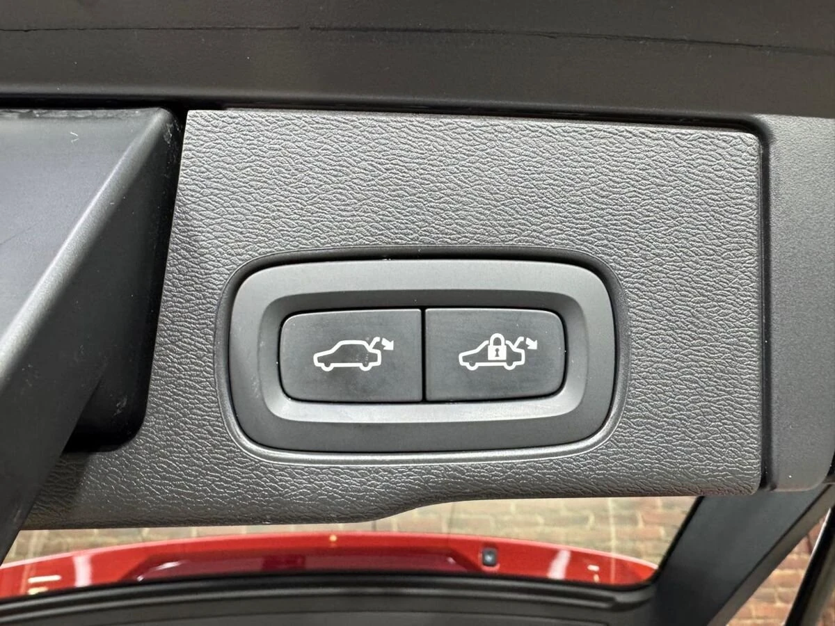 Volvo XC60, 2021г, полный привод, автомат