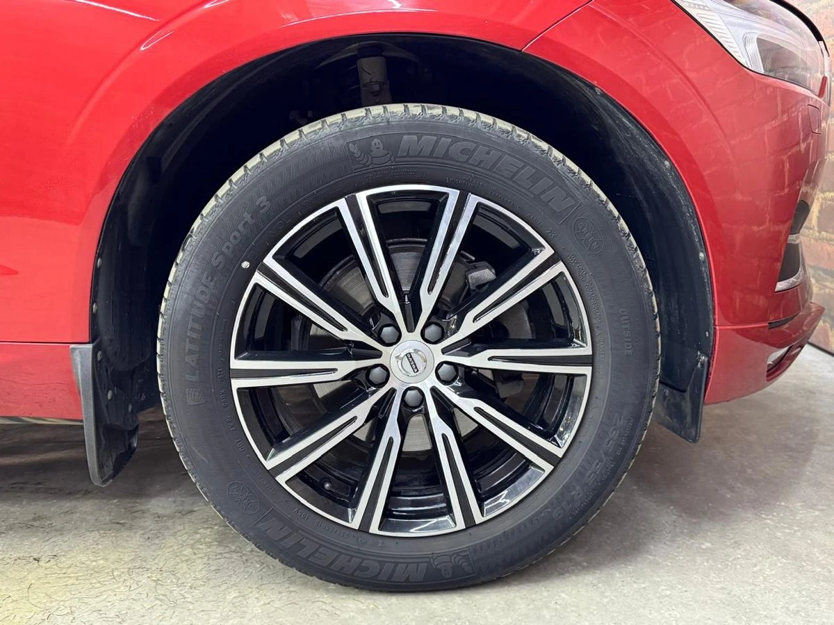 Volvo XC60, 2021г, полный привод, автомат