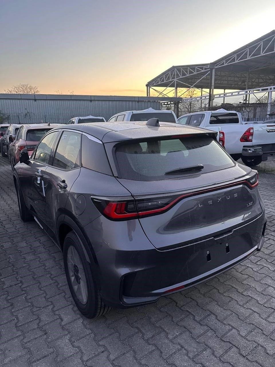 Lexus LBX, 2025г, передний привод, вариатор