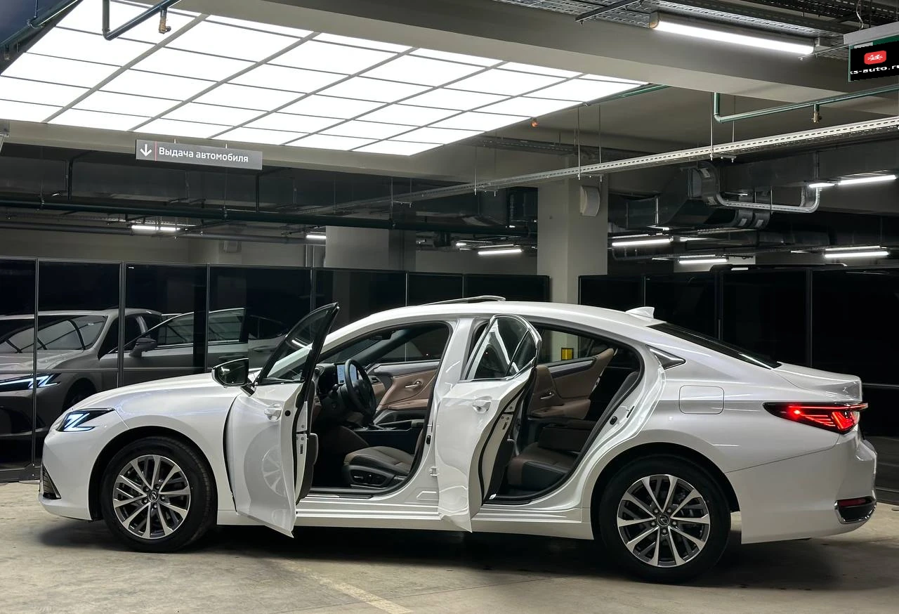 Lexus ES, 2025г, передний привод, вариатор