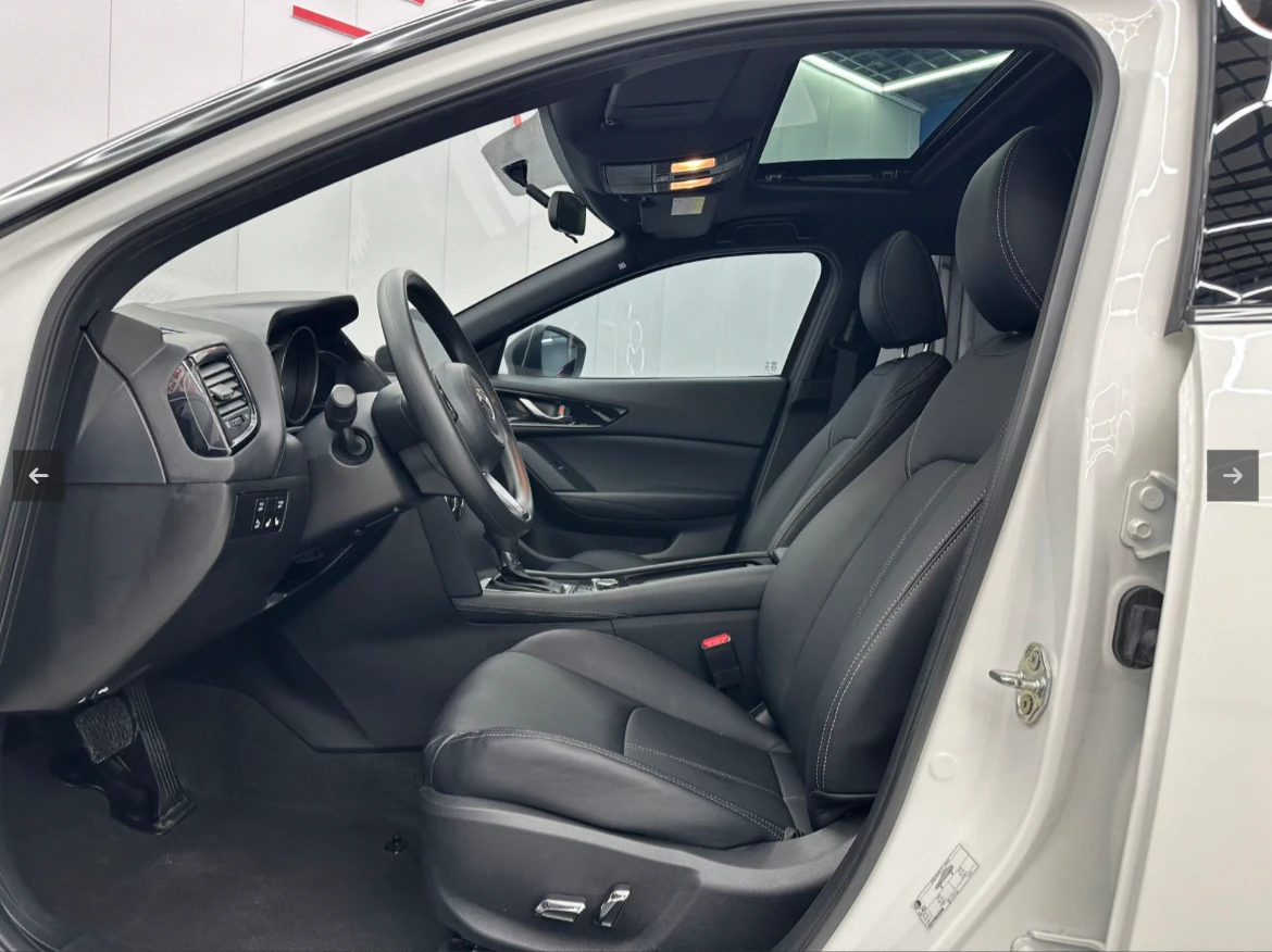 Mazda CX-4, 2023г, передний привод, автомат