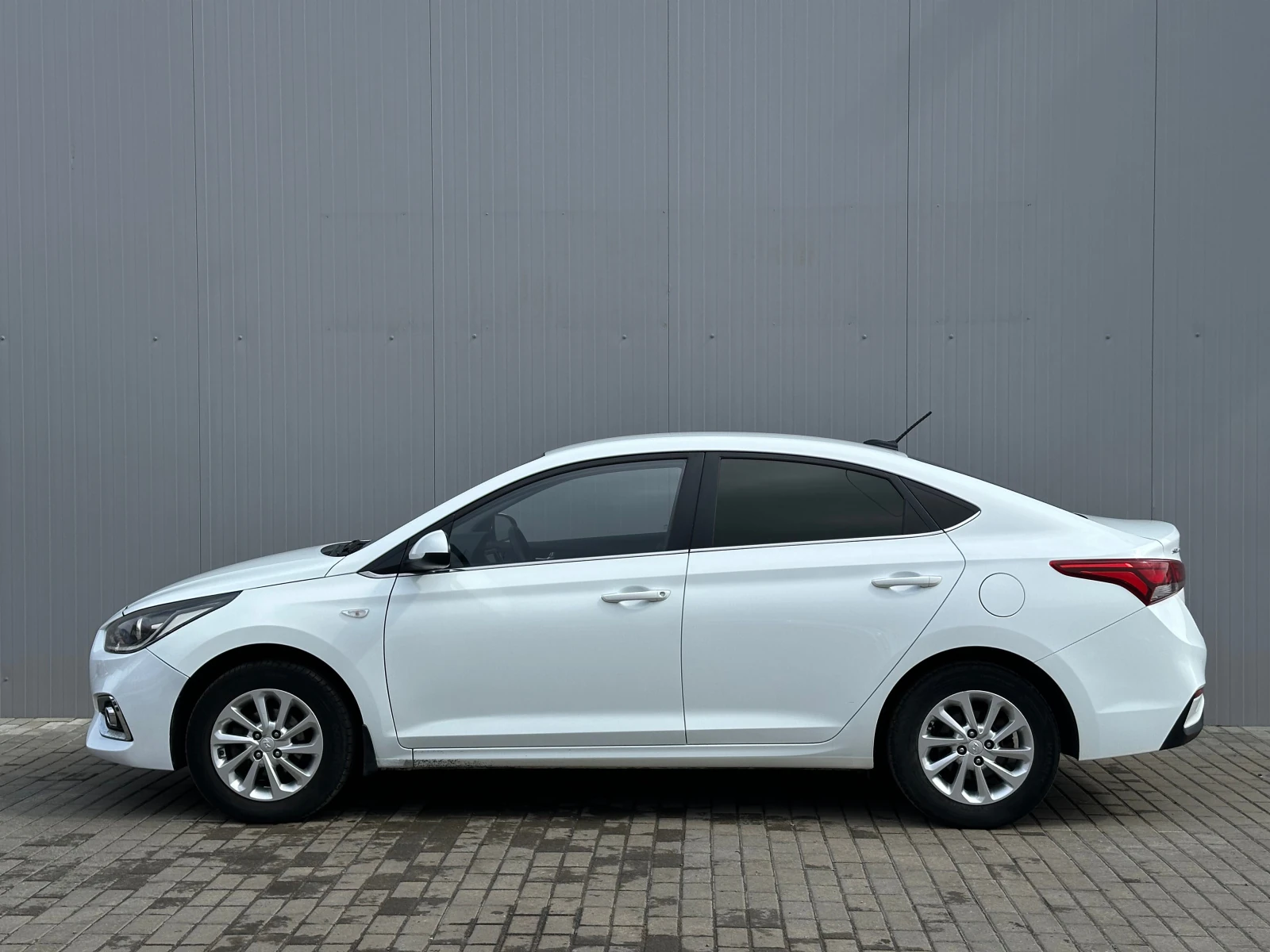Hyundai Solaris, 2019г, передний привод, автомат