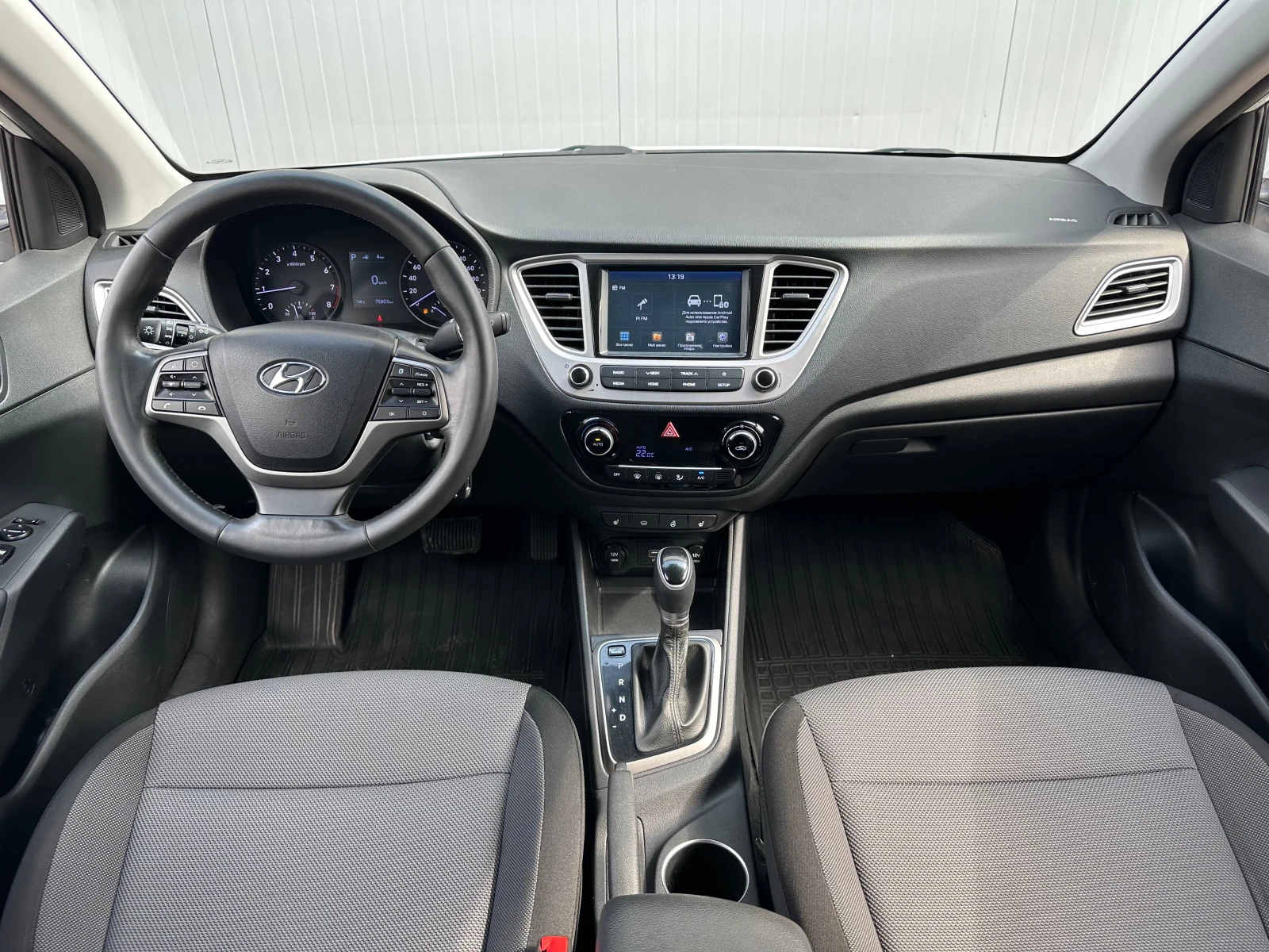 Hyundai Solaris, 2019г, передний привод, автомат