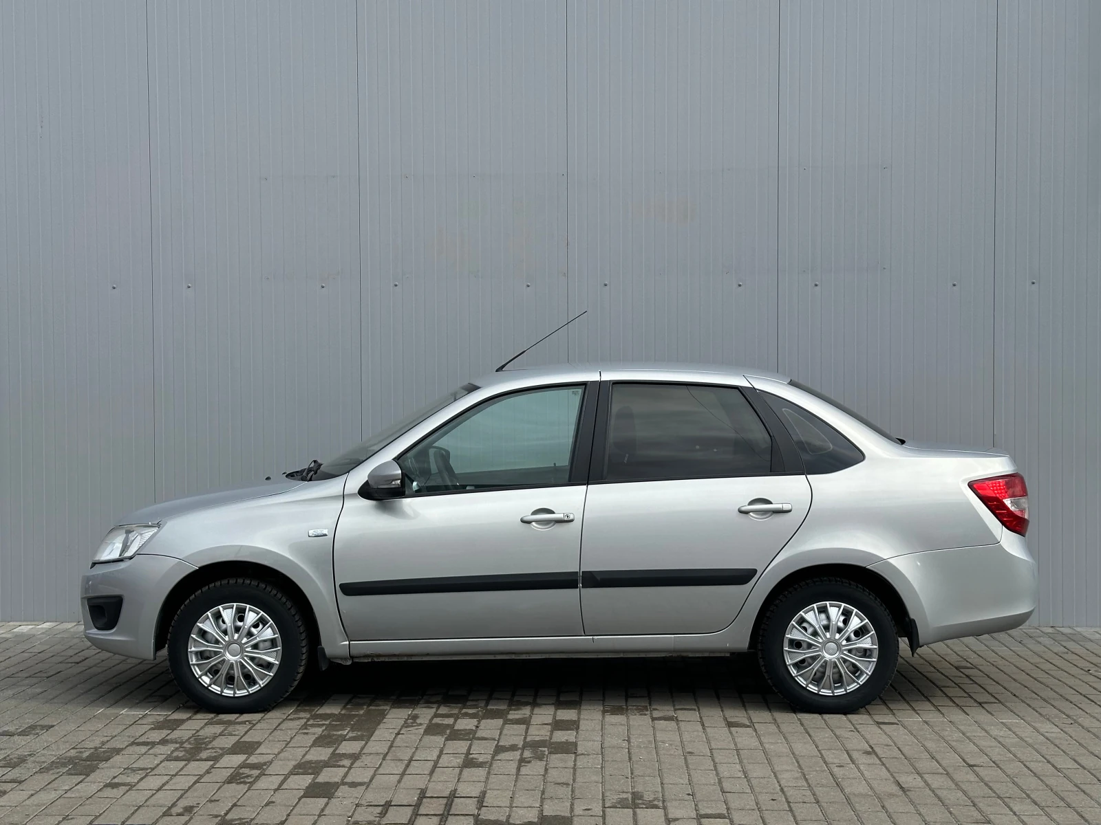 Lada (ВАЗ) Granta, 2017г, передний привод, механика