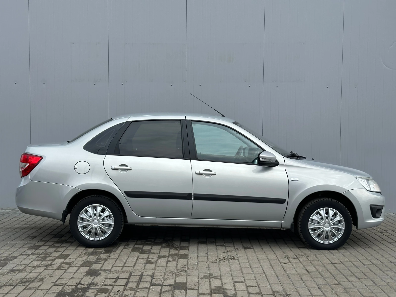 Lada (ВАЗ) Granta, 2017г, передний привод, механика