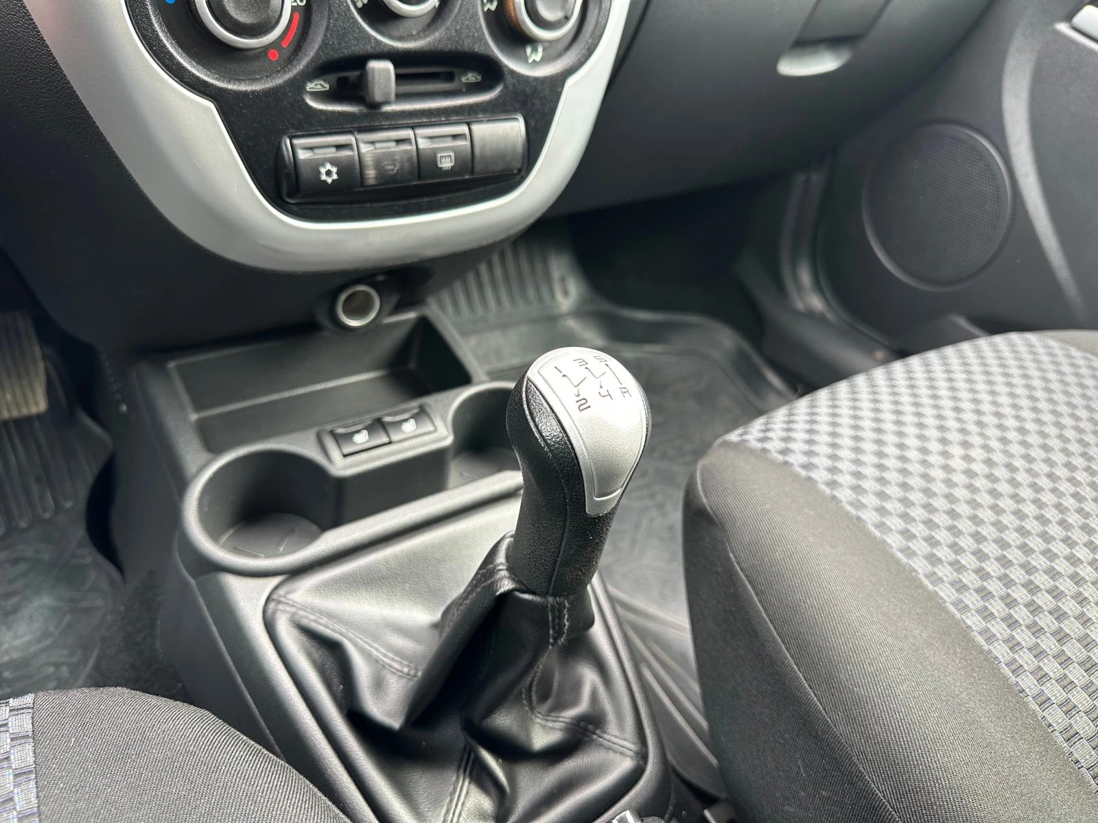 Lada (ВАЗ) Granta, 2017г, передний привод, механика