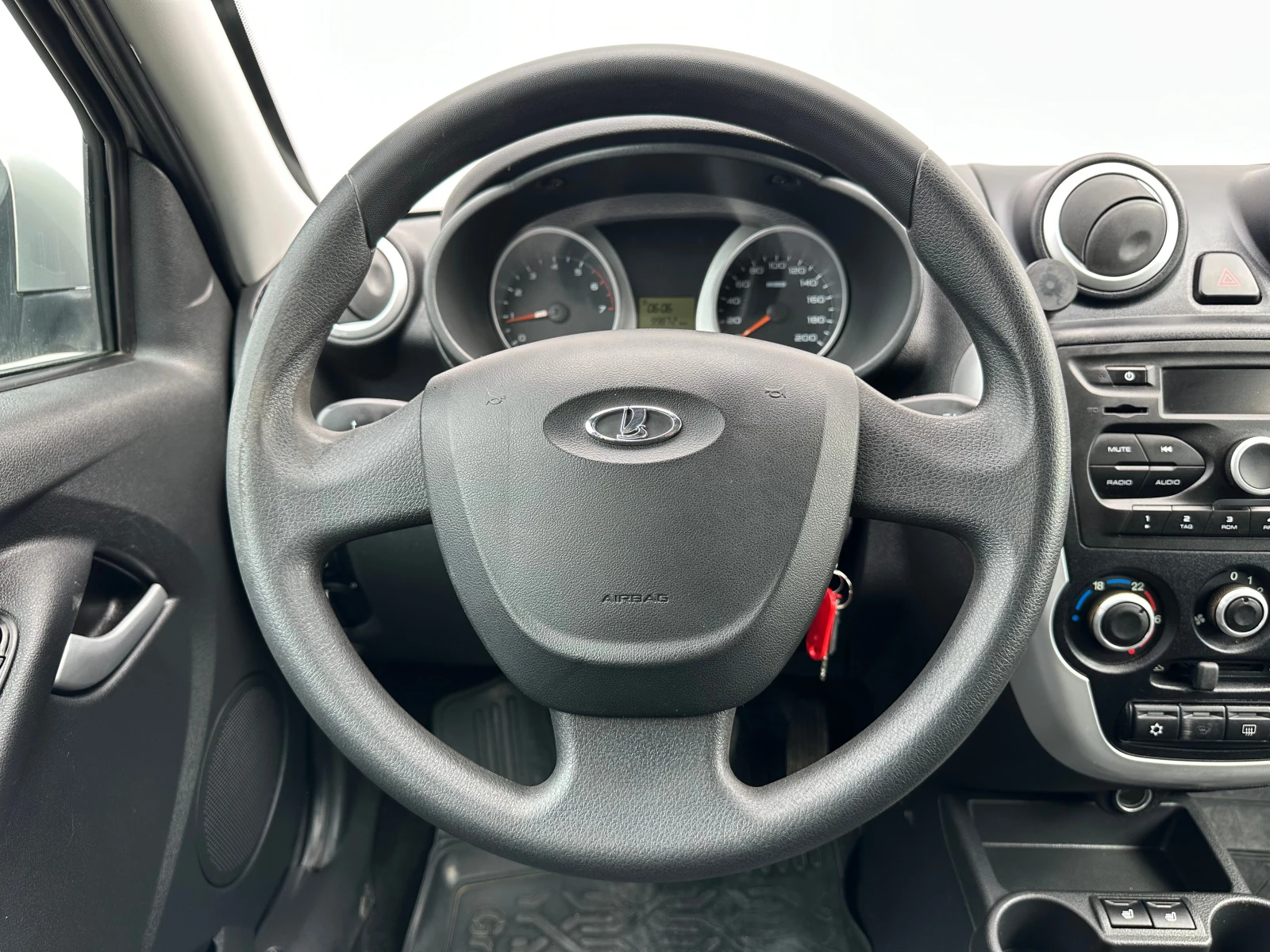 Lada (ВАЗ) Granta, 2017г, передний привод, механика