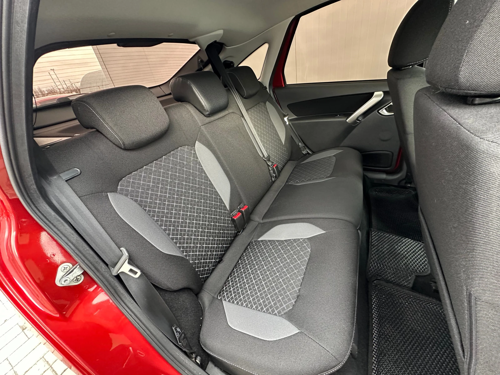 Lada (ВАЗ) Granta, 2020г, передний привод, робот