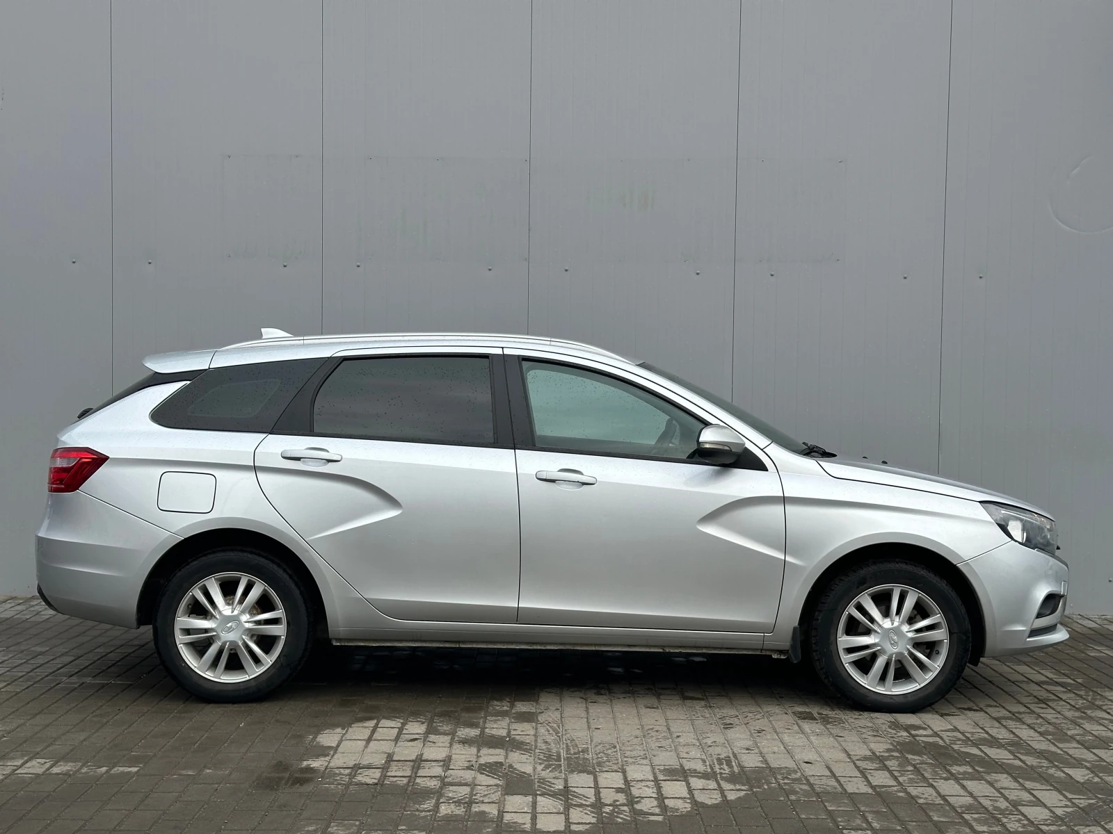 Lada (ВАЗ) Vesta, 2017г, передний привод, механика