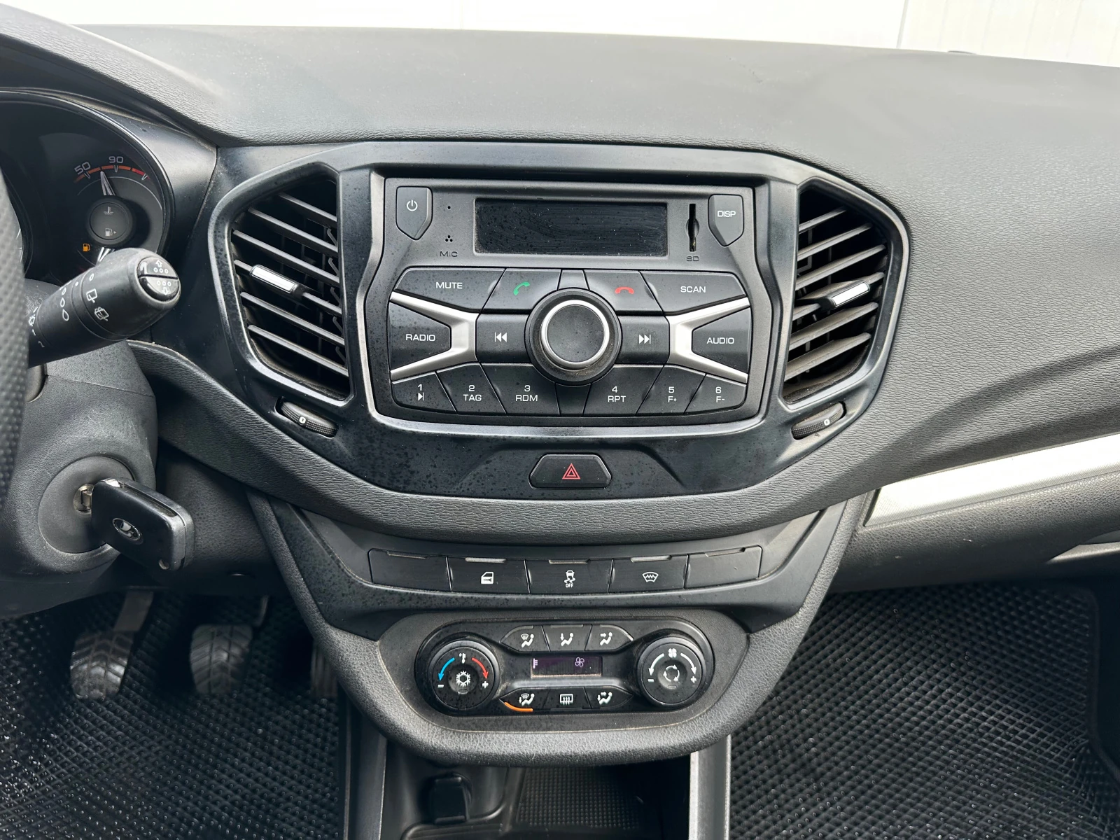 Lada (ВАЗ) Vesta, 2017г, передний привод, механика