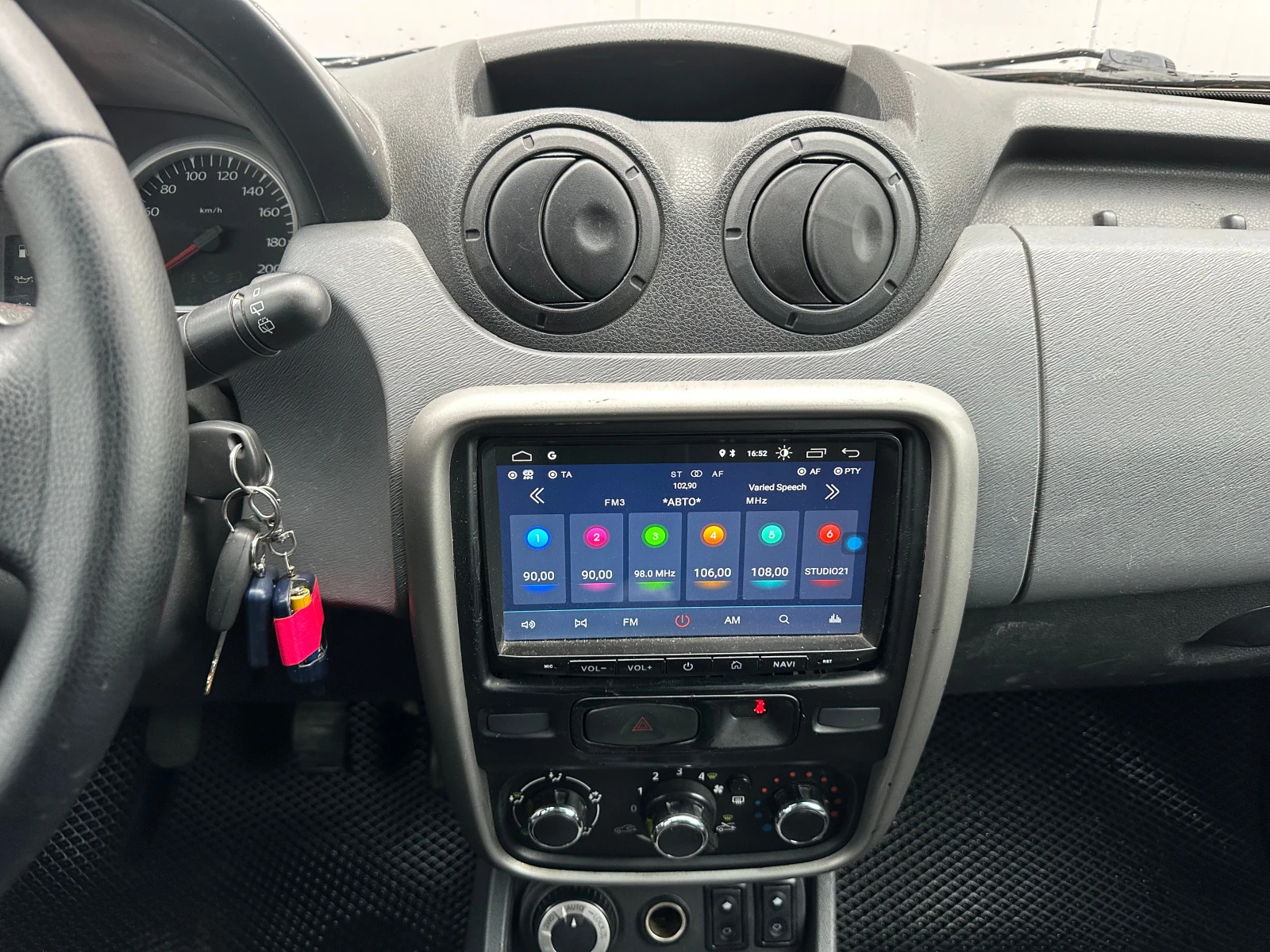 Renault Duster, 2014г, полный привод, механика