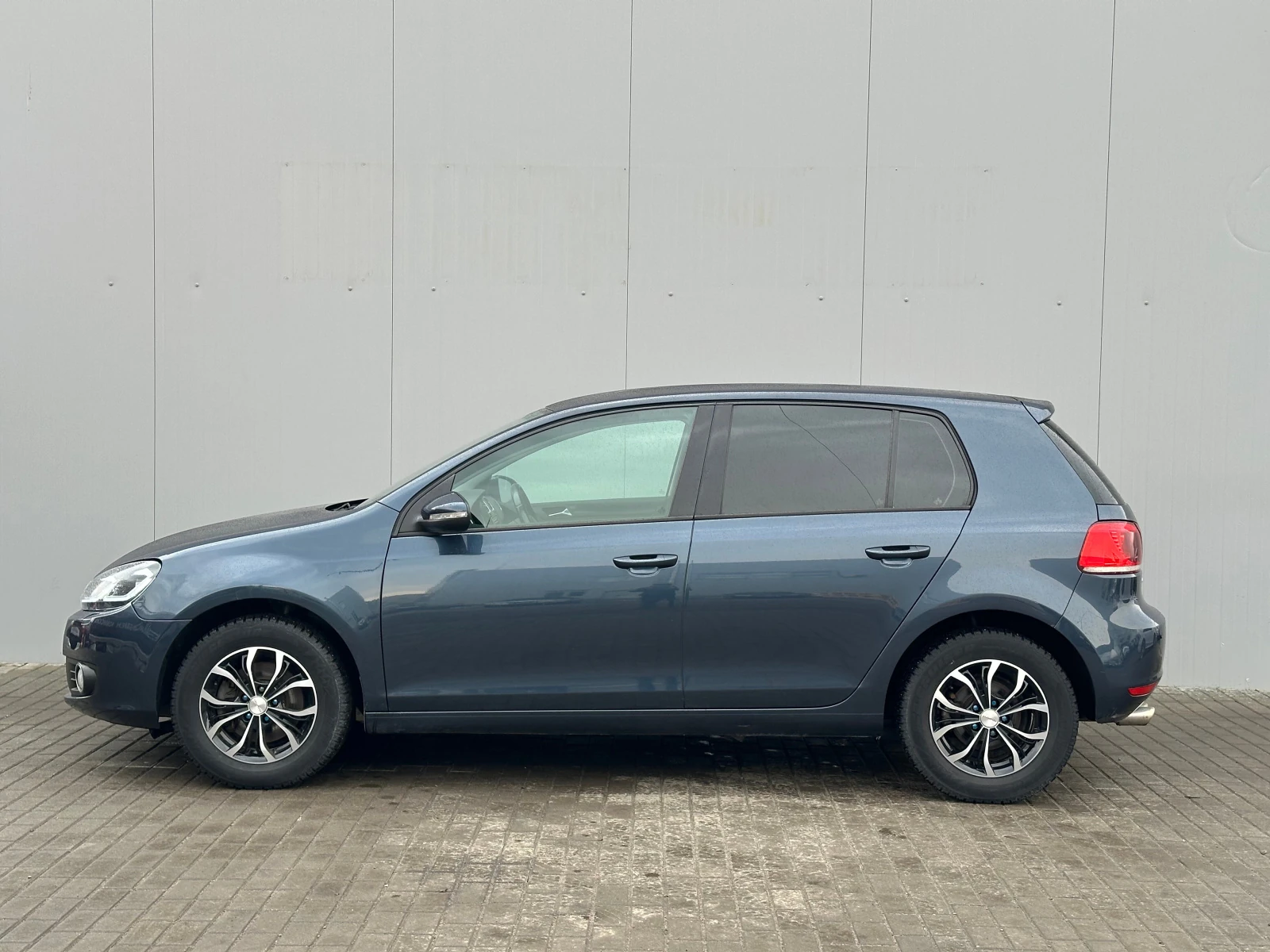 Volkswagen Golf, 2012г, передний привод, механика