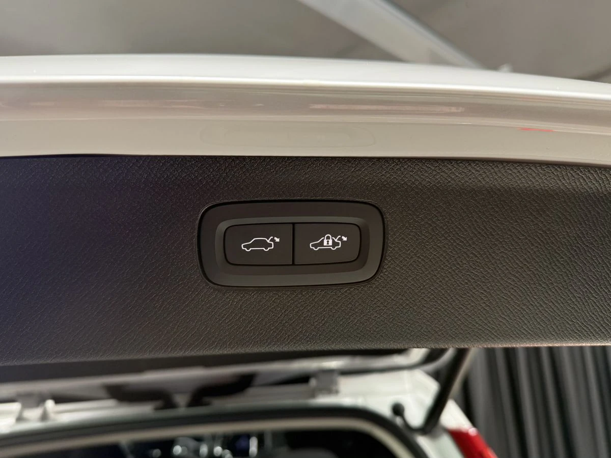 Volvo XC90, 2022г, полный привод, автомат