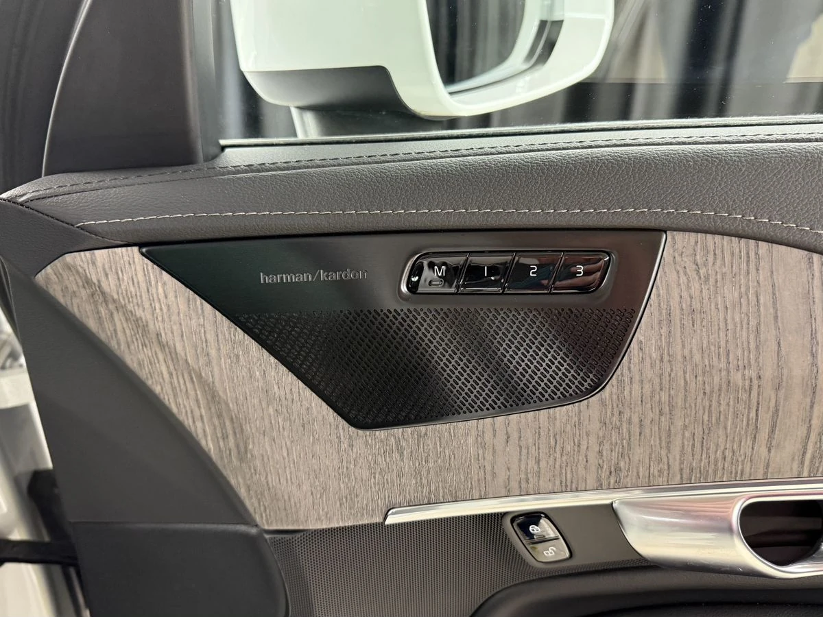 Volvo XC90, 2022г, полный привод, автомат