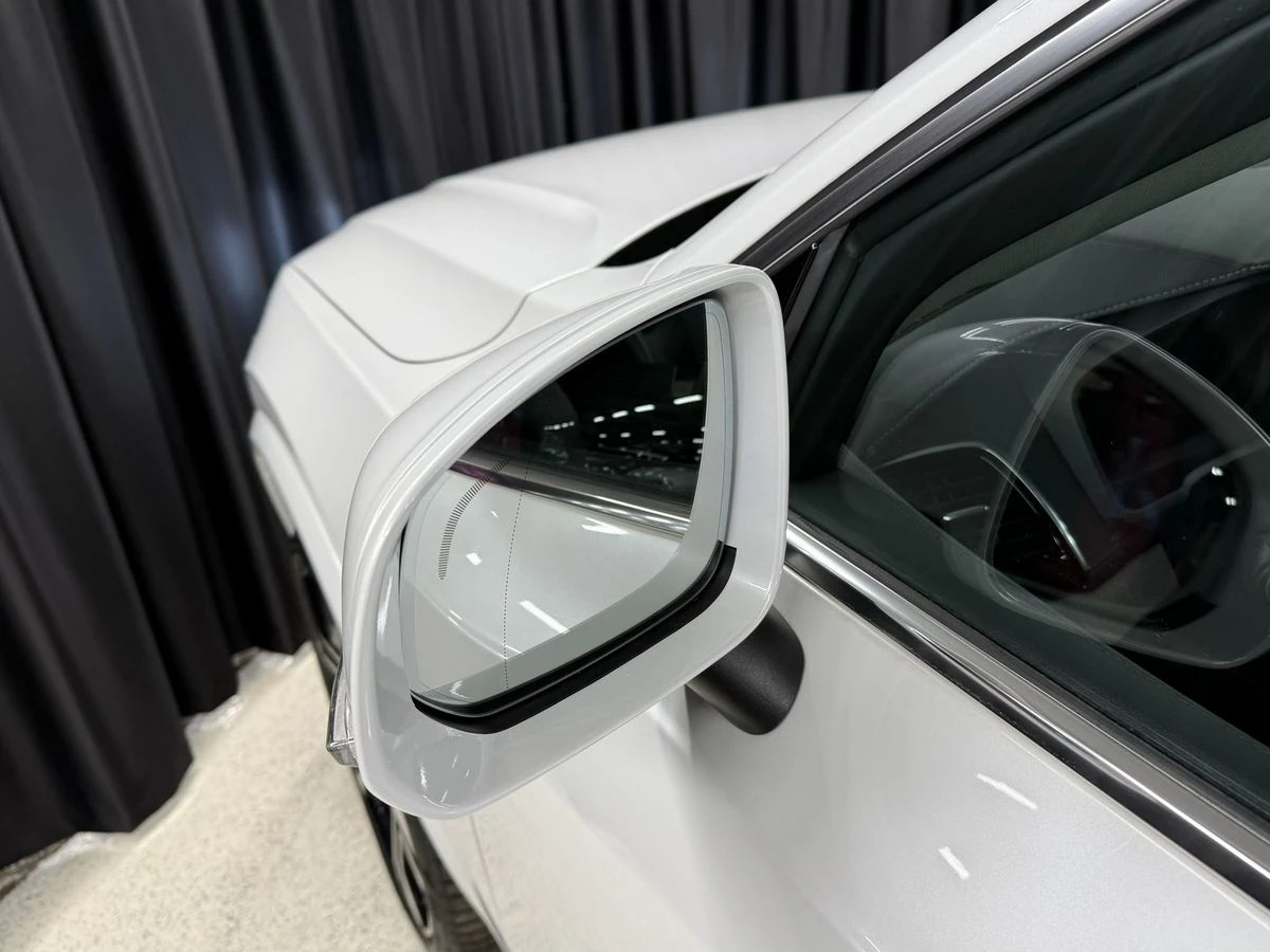 Volvo XC90, 2022г, полный привод, автомат