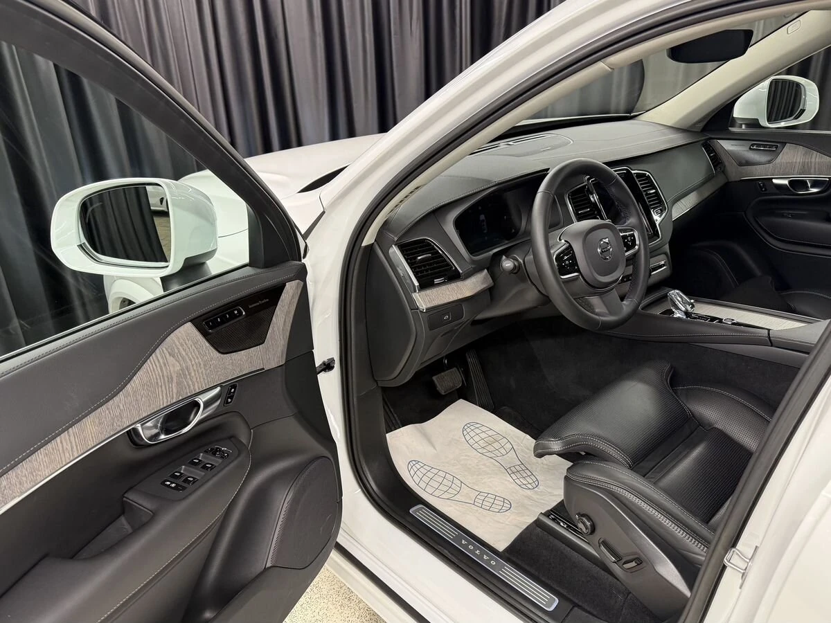 Volvo XC90, 2022г, полный привод, автомат