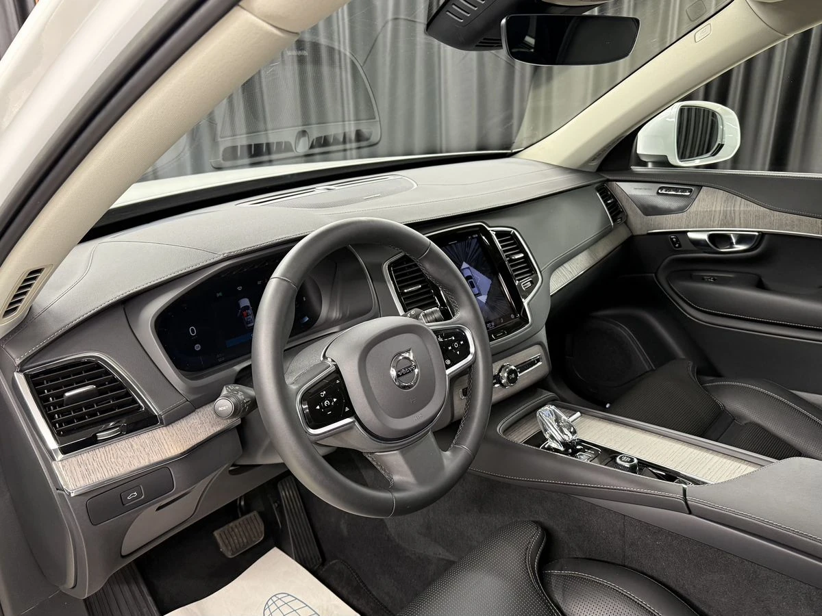 Volvo XC90, 2022г, полный привод, автомат