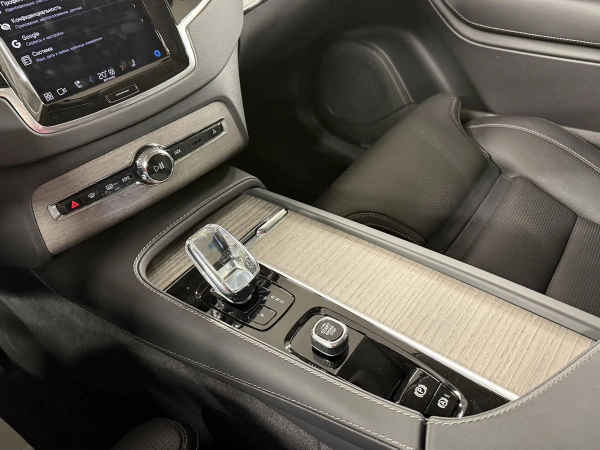 Volvo XC90, 2022г, полный привод, автомат
