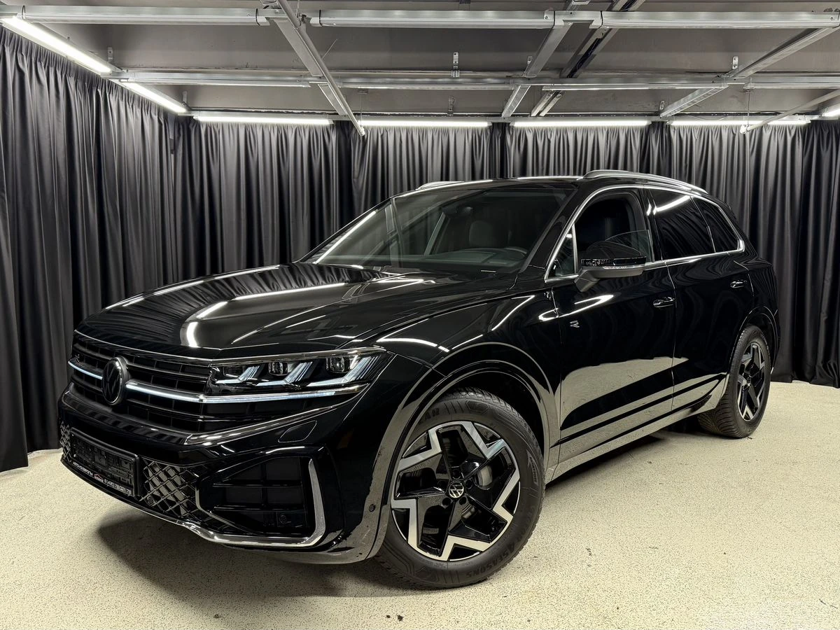 Volkswagen Touareg, 2025г., полный привод, автомат