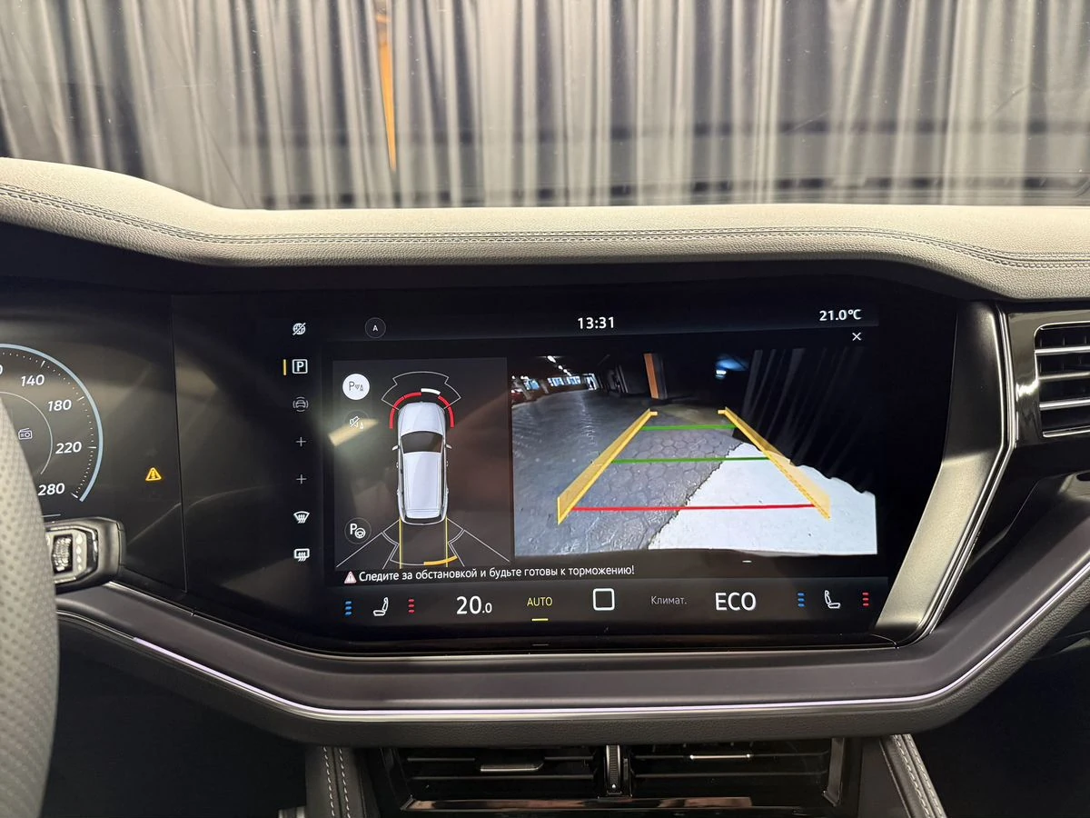 Volkswagen Touareg, 2025г, полный привод, автомат