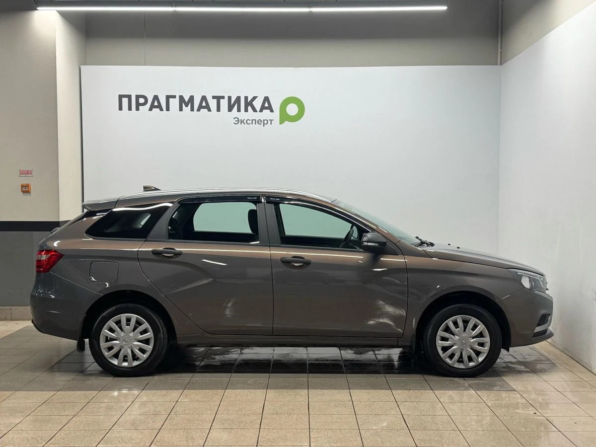 Lada (ВАЗ) Vesta, 2021г, передний привод, механика