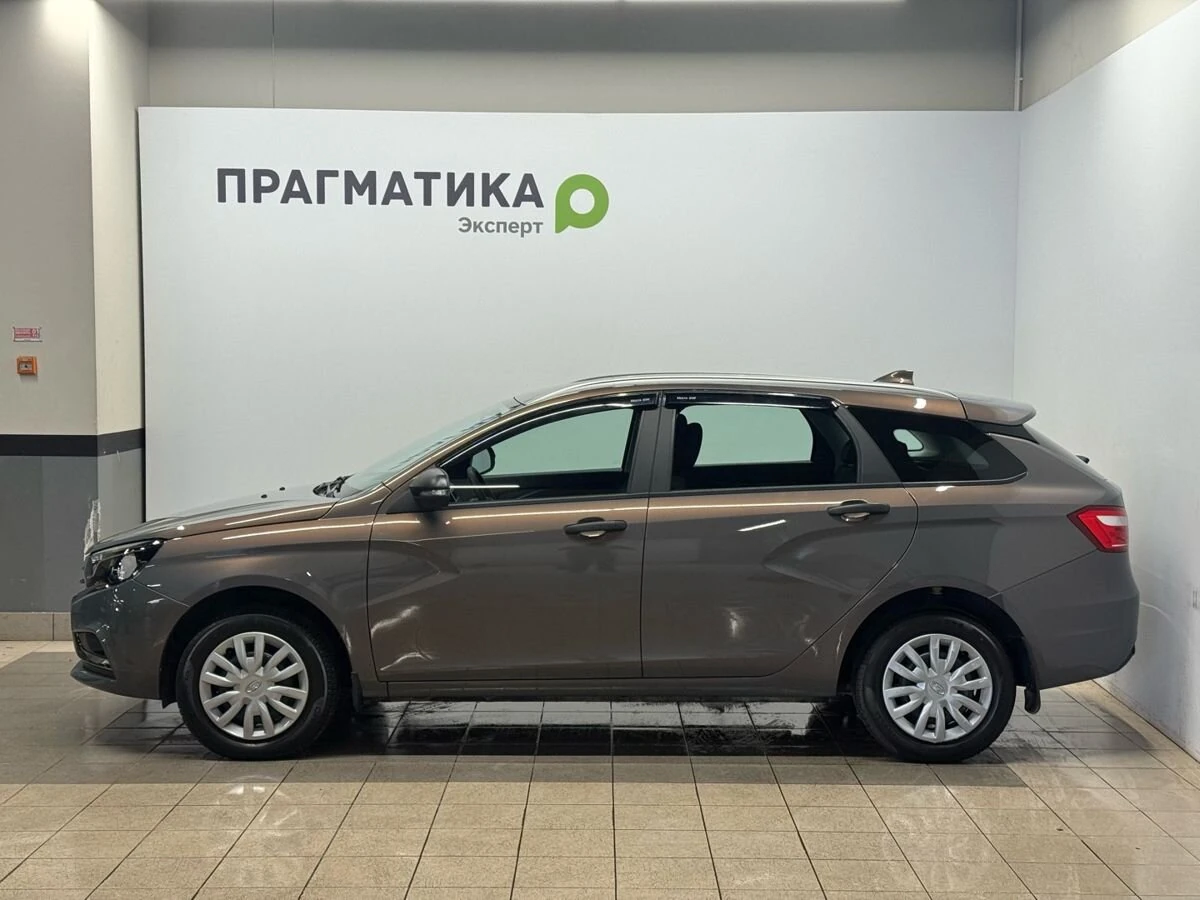 Lada (ВАЗ) Vesta, 2021г, передний привод, механика