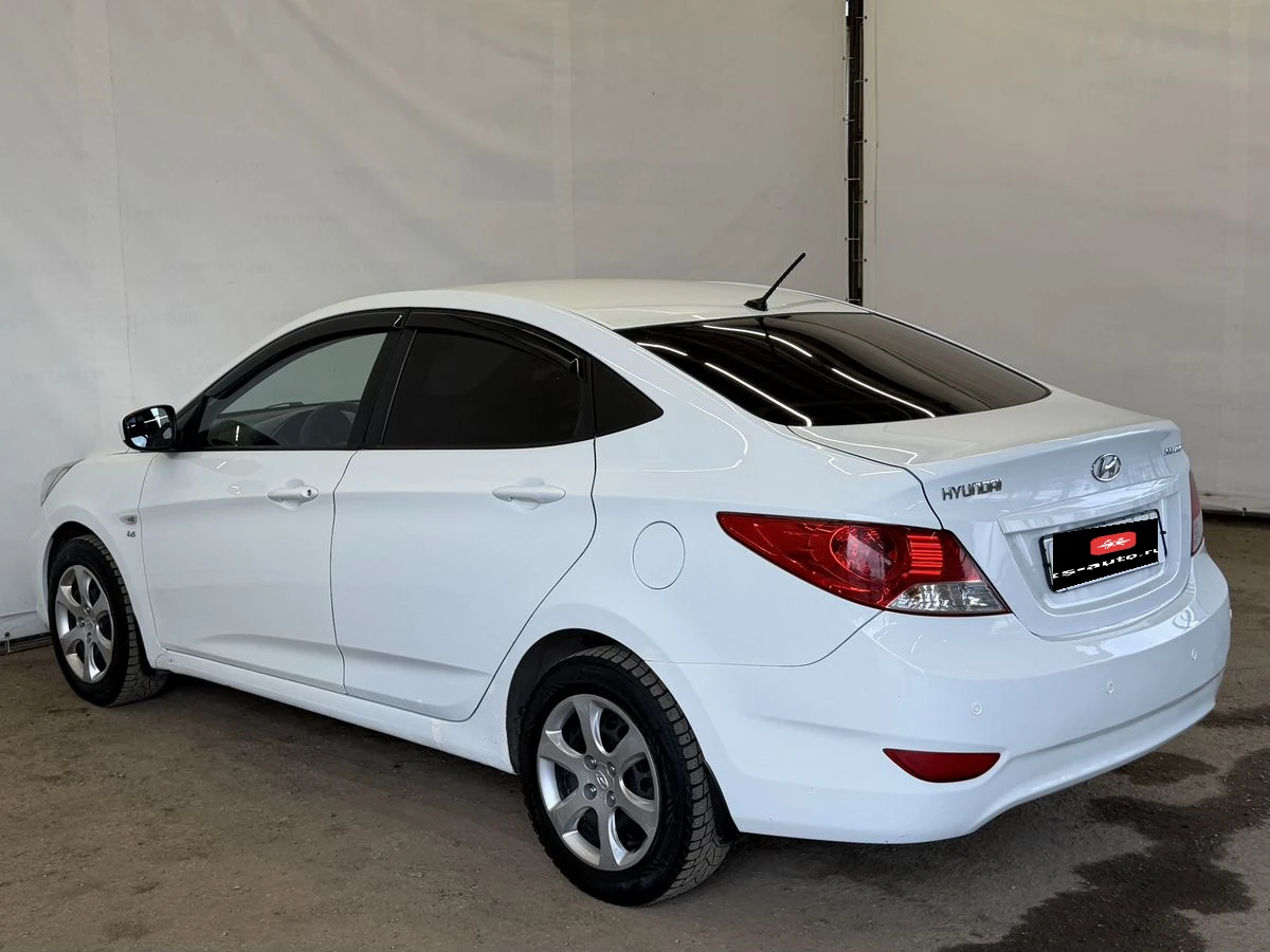 Hyundai Solaris, 2013г, передний привод, автомат