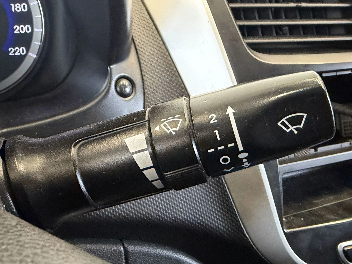 Hyundai Solaris, 2013г, передний привод, автомат