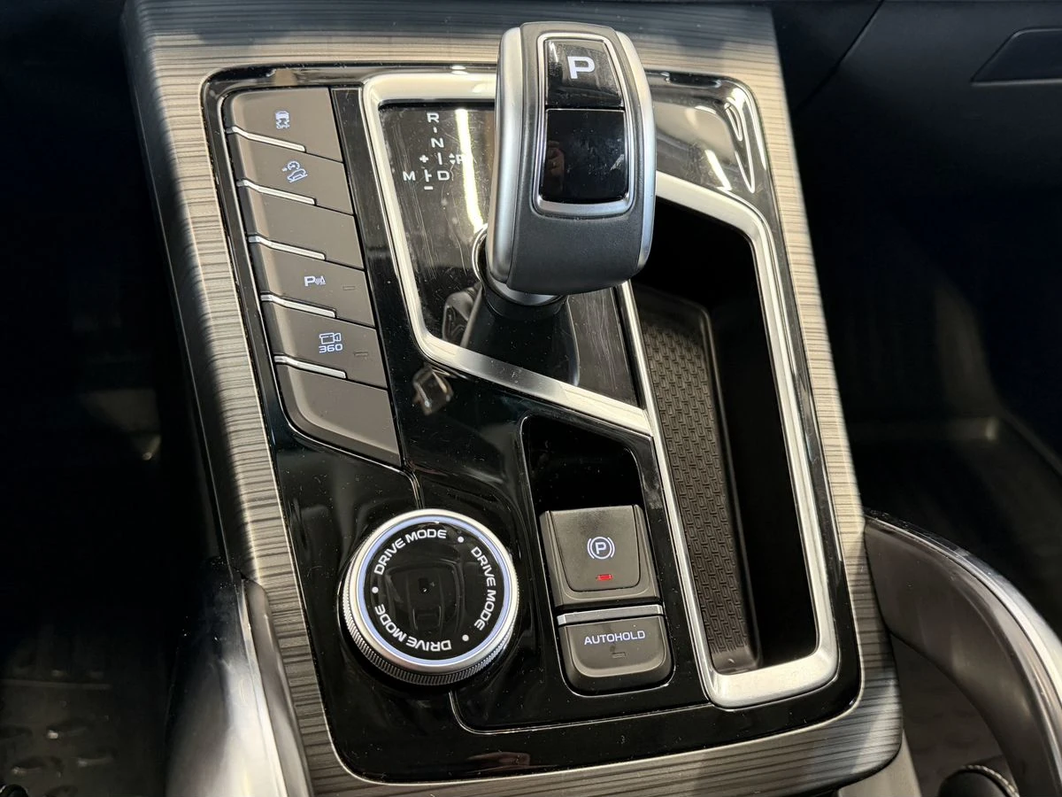 Geely Atlas Pro, 2023г, полный привод, робот