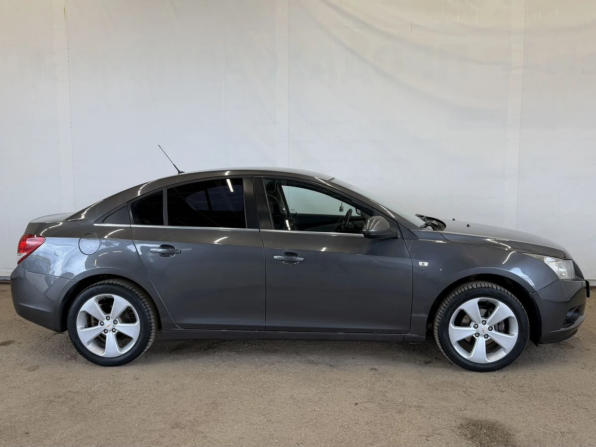 Chevrolet Cruze, 2012г, передний привод, автомат
