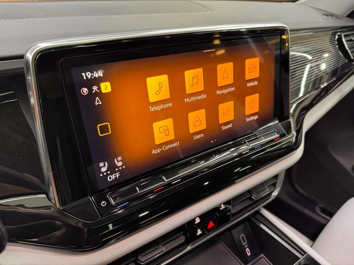 Volkswagen Teramont X, 2025г, полный привод, робот