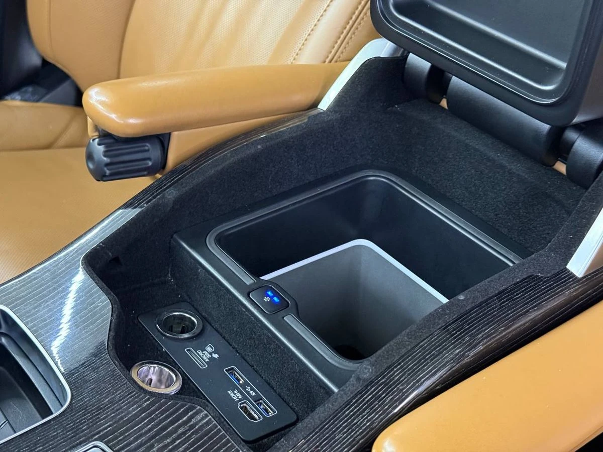 Land Rover Range Rover, 2018г, полный привод, автомат