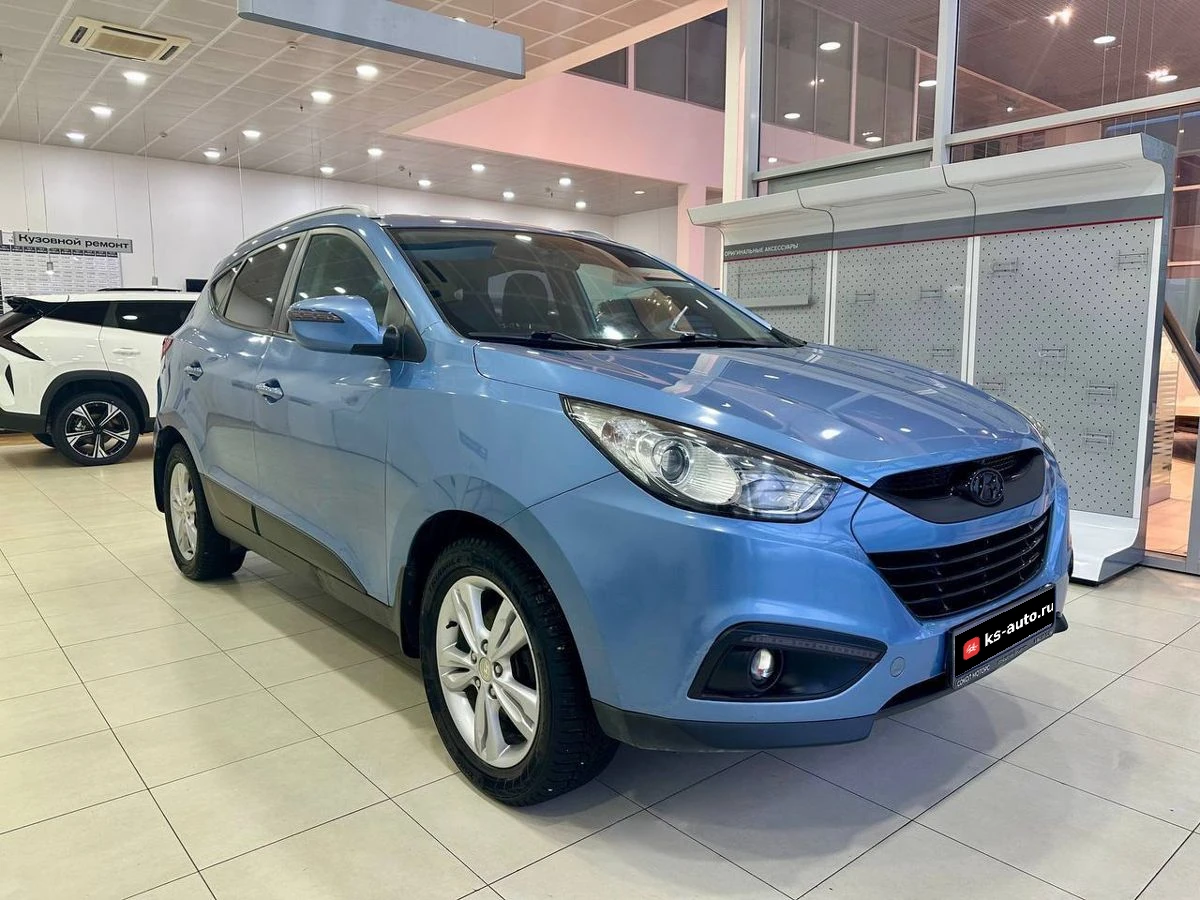 Hyundai ix35, 2012г, передний привод, автомат