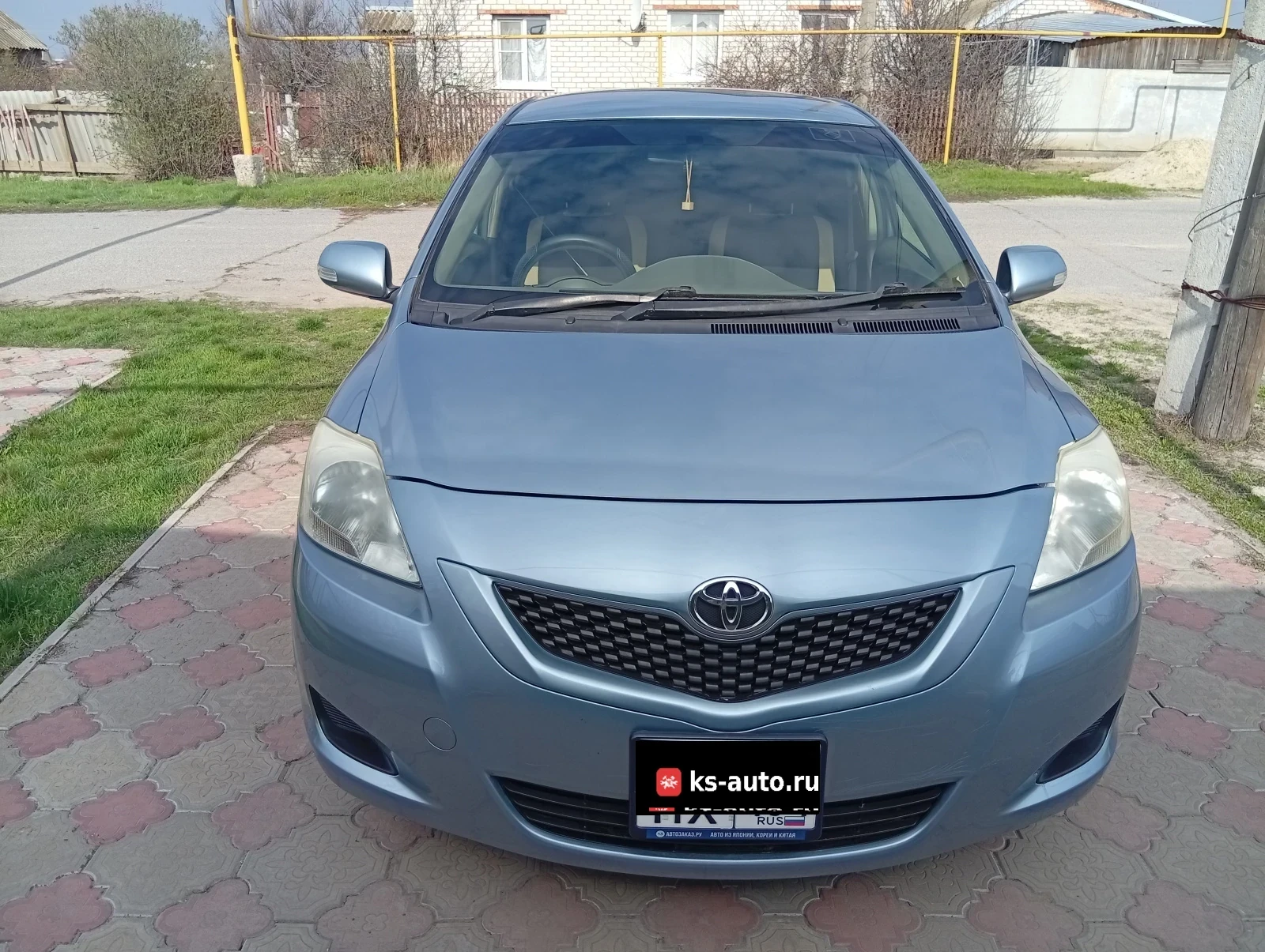 Toyota Belta, 2010г, передний привод, вариатор